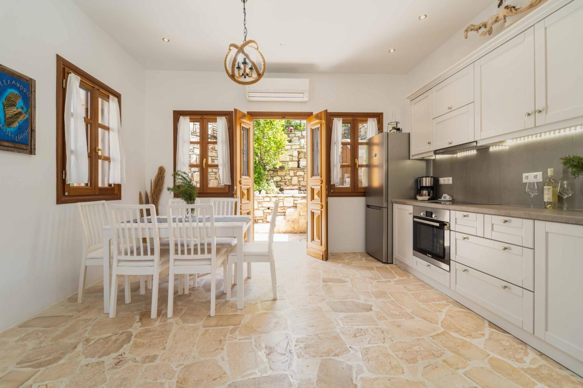 Alexandros Villa Megisti ภายนอก รูปภาพ